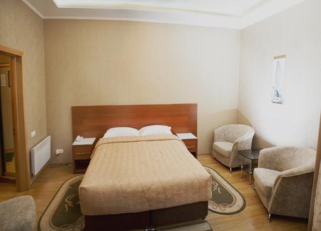 Hotel Bilyj Rojal à Zaporizhia Extérieur photo