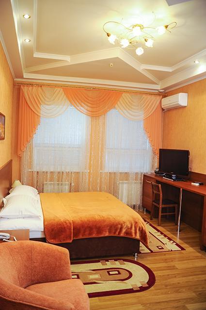 Hotel Bilyj Rojal à Zaporizhia Extérieur photo