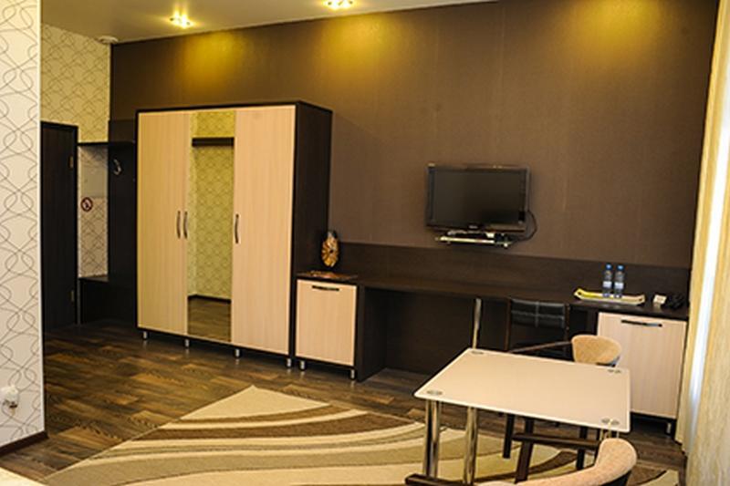 Hotel Bilyj Rojal à Zaporizhia Extérieur photo