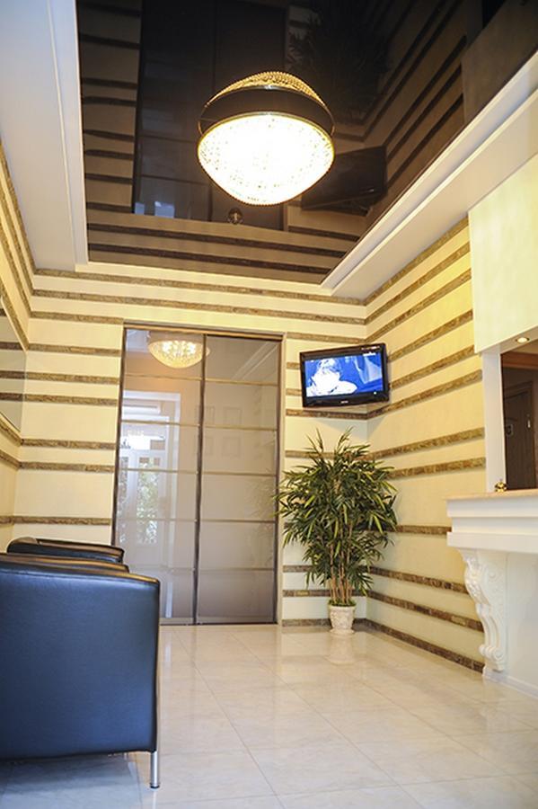 Hotel Bilyj Rojal à Zaporizhia Extérieur photo