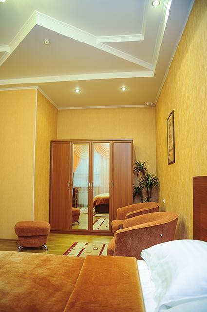 Hotel Bilyj Rojal à Zaporizhia Extérieur photo