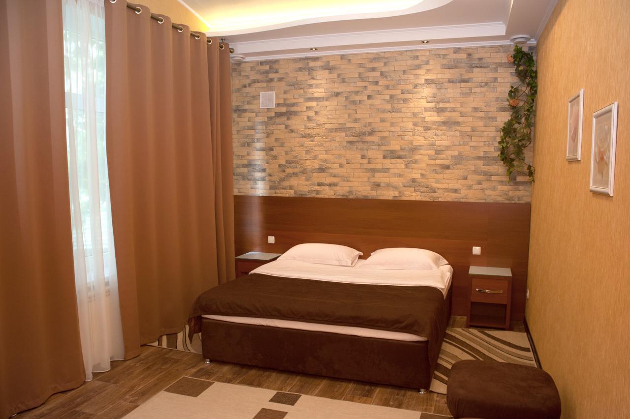 Hotel Bilyj Rojal à Zaporizhia Extérieur photo
