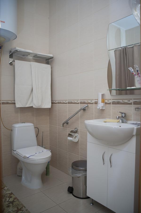 Hotel Bilyj Rojal à Zaporizhia Extérieur photo
