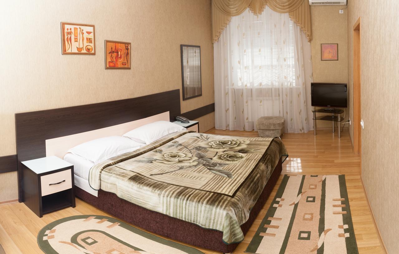 Hotel Bilyj Rojal à Zaporizhia Extérieur photo