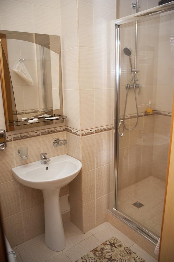 Hotel Bilyj Rojal à Zaporizhia Extérieur photo