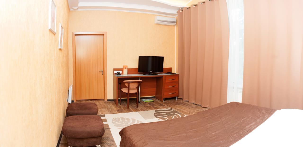 Hotel Bilyj Rojal à Zaporizhia Extérieur photo