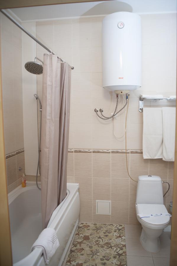 Hotel Bilyj Rojal à Zaporizhia Extérieur photo
