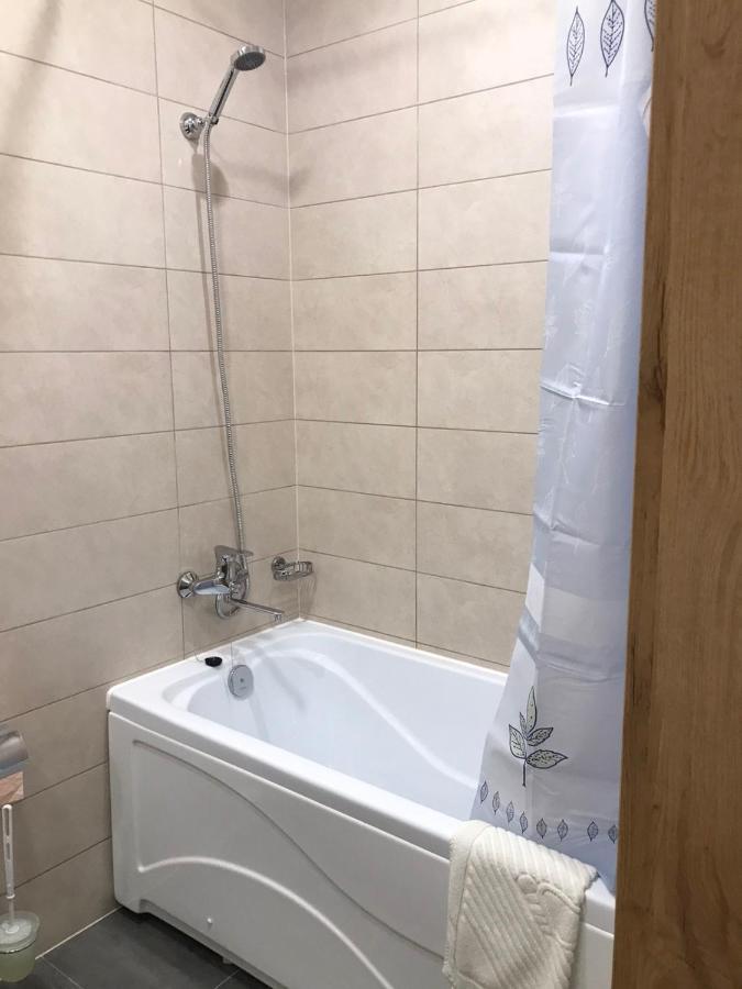 Hotel Bilyj Rojal à Zaporizhia Extérieur photo