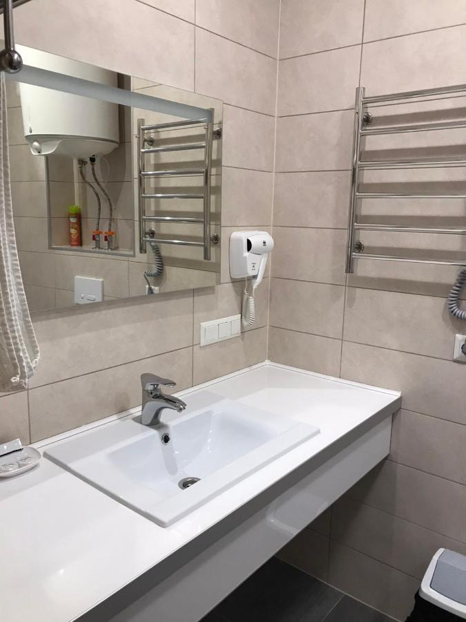 Hotel Bilyj Rojal à Zaporizhia Extérieur photo